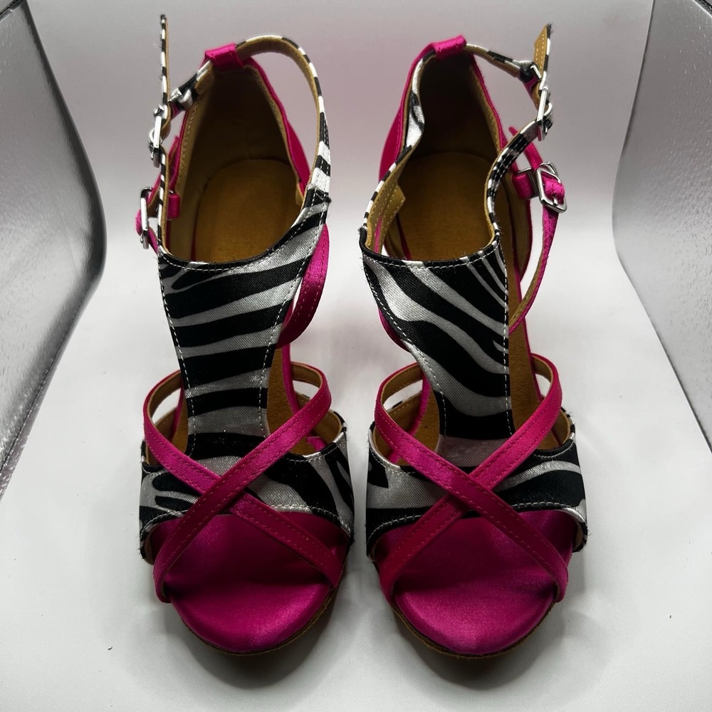 NEW Dance And Sway Women's Size 5.5 Pink Shoes Flared Heels 3"